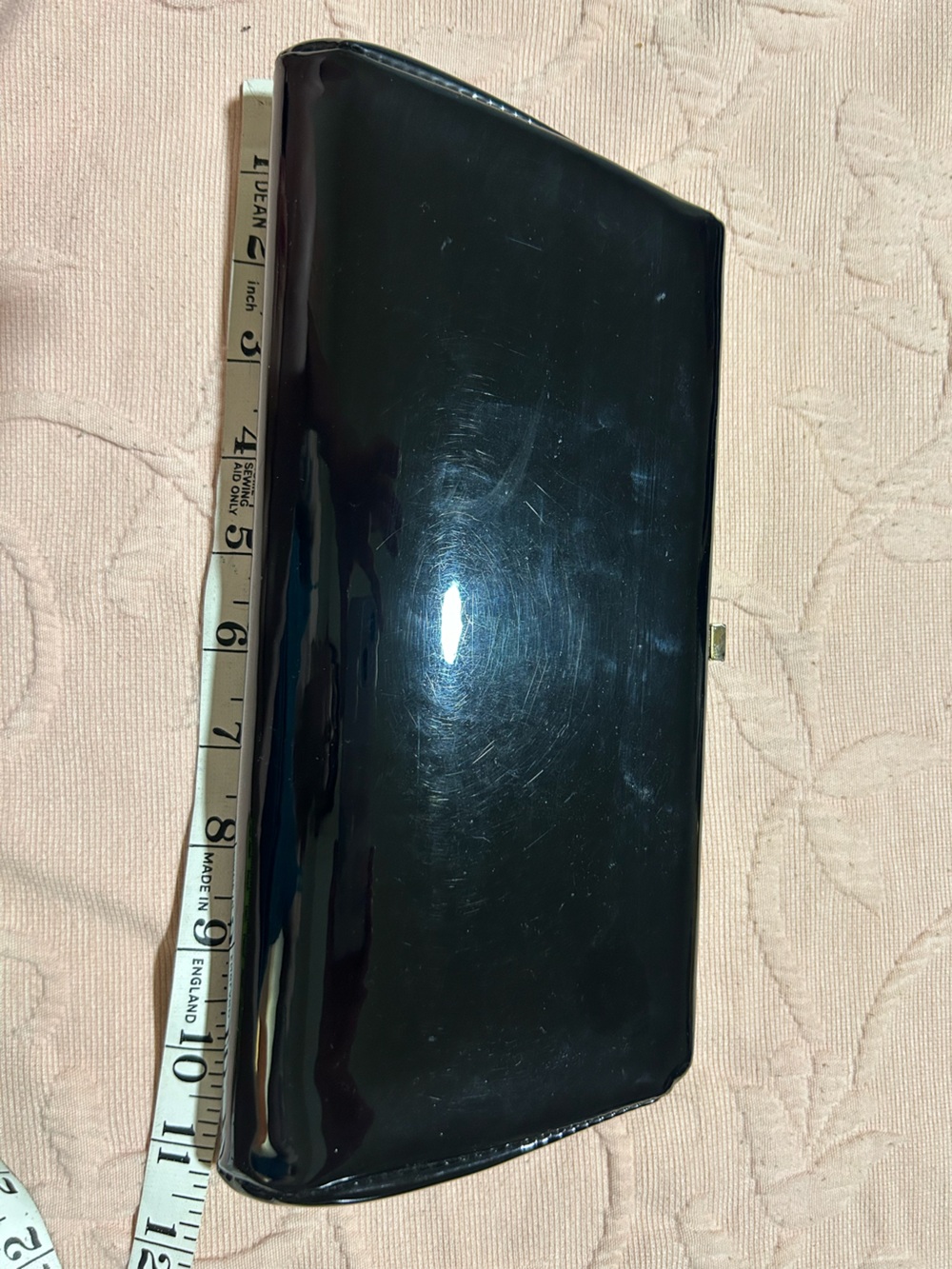 Vintage glossy patent leather ladies clutch